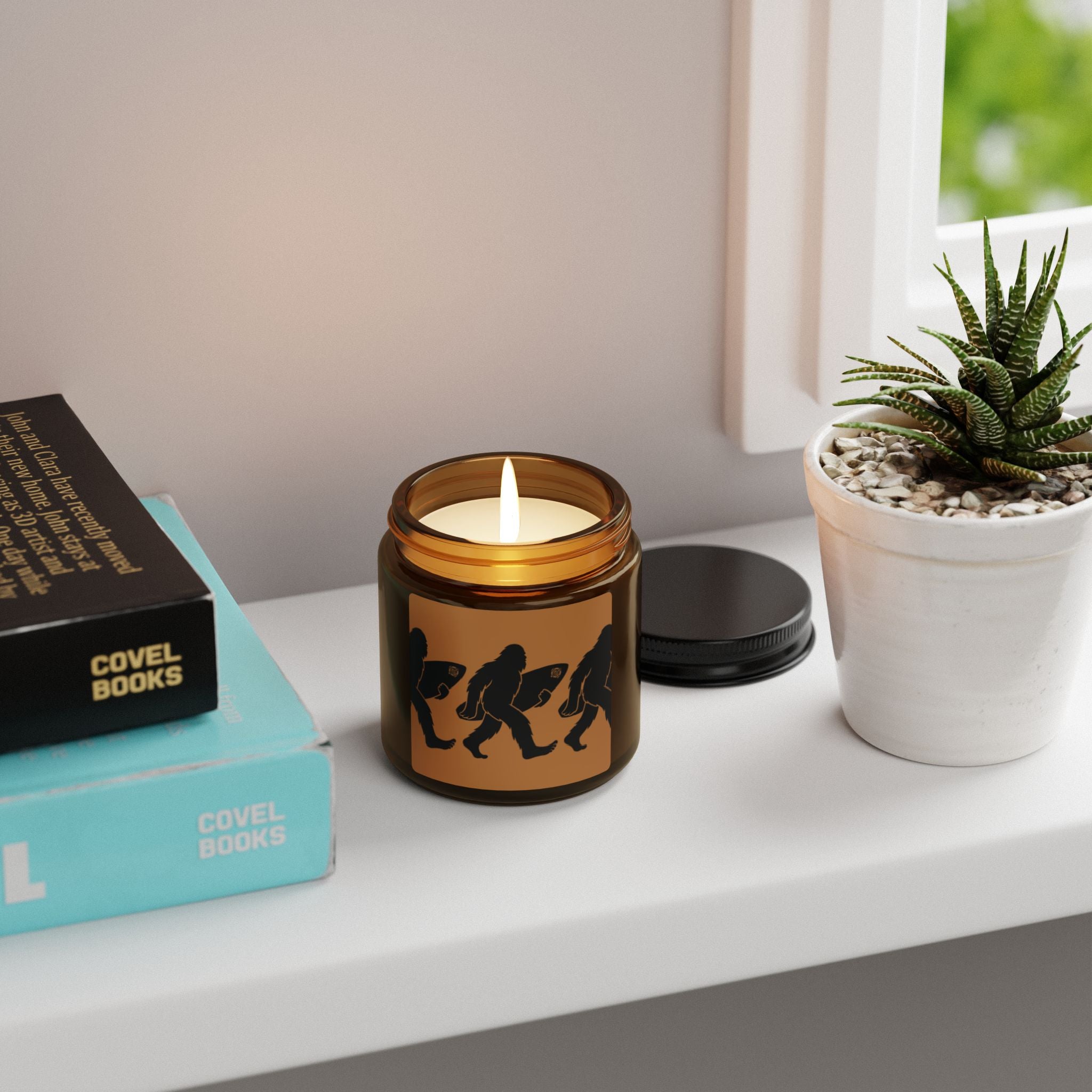 Ventana Surfsquatch - Scented Soy Candle