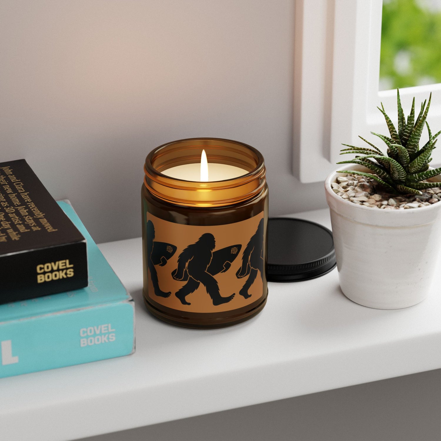 Ventana Surfsquatch - Scented Soy Candle