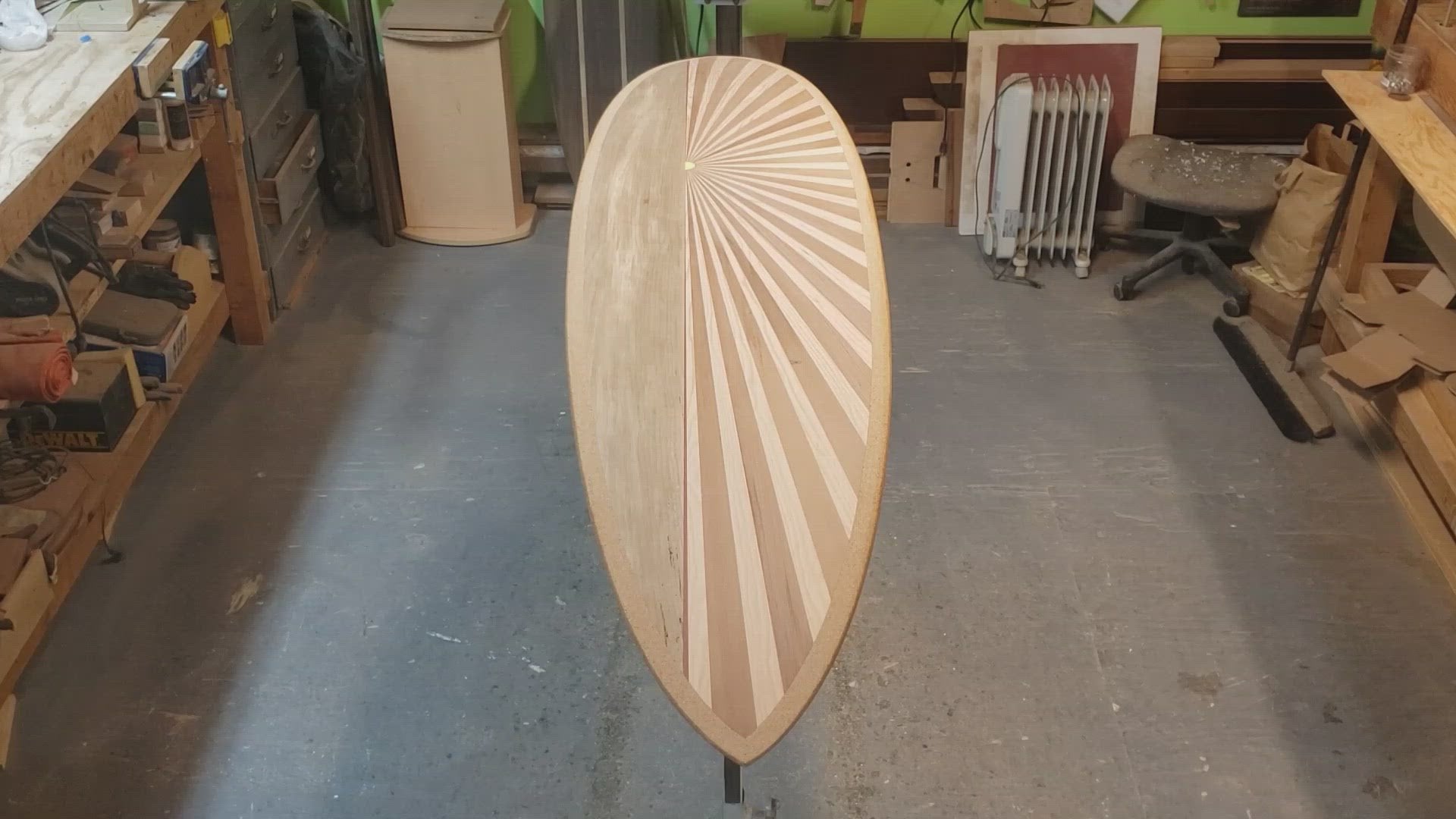 Resin coat on the Ventana Surfboards Pebble Beach Sunburst Bolt 7'2"